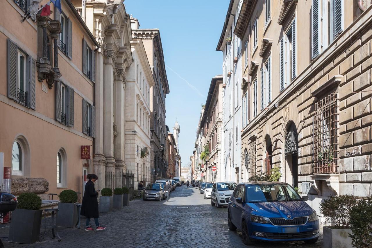 Appartamento Three Bedrooms In World-famous Via Giulia - Fromhometorome